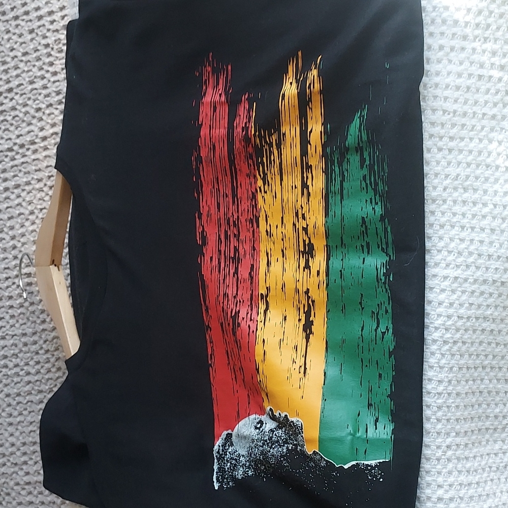 T-shirt size XL